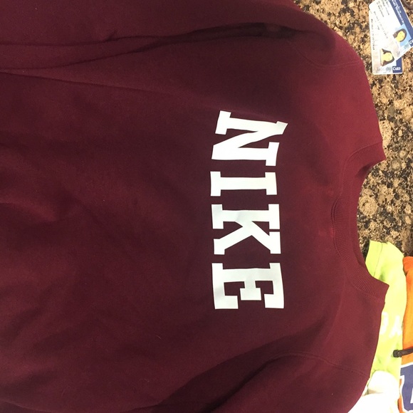 Nike sweat shirt - Picture 1 of 1